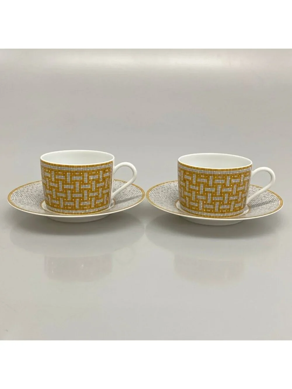 Hermes Cup & Saucer Mosaic Vanquatre White Brown Gray Set